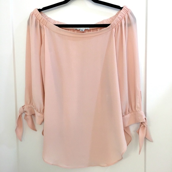 Blouse. Blush pink. Size M. - Picture 1 of 6